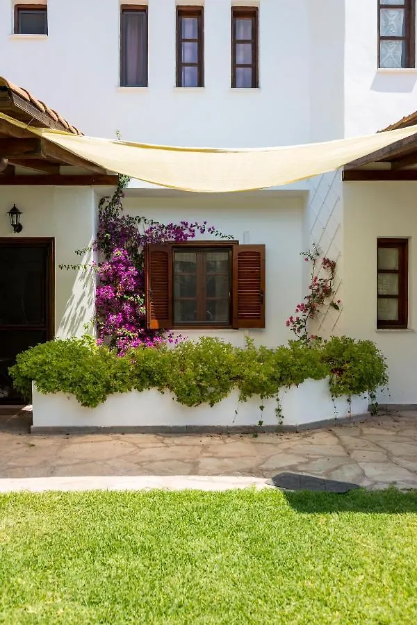 Cielle Epoque Villa Pefkochori Greece